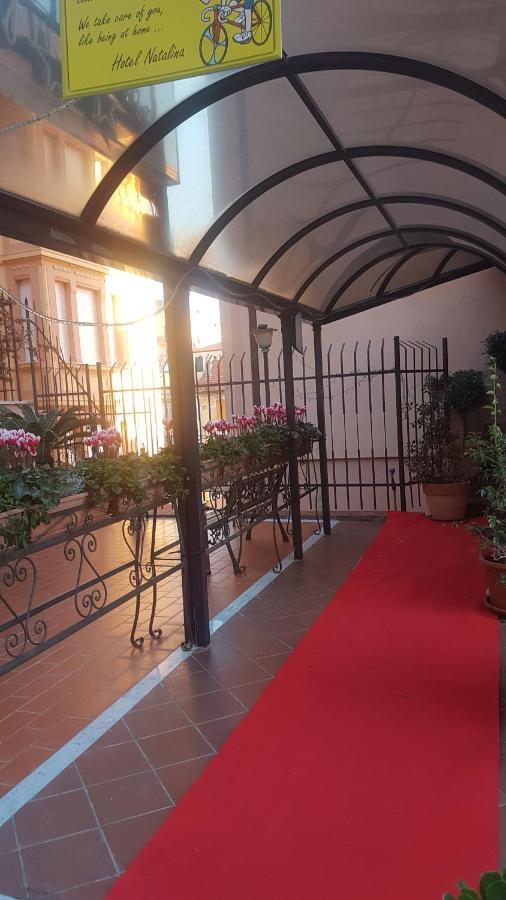 Albergo Natalina ฟีนาเลลีกูเร ภายนอก รูปภาพ